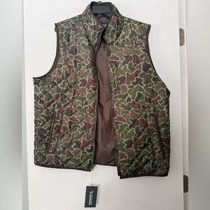 NWT Men's Local Boy Outfitters Duck Camo Down Vest Size XL